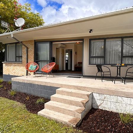 Time On Tilsley Villa Rotorua Exterior foto